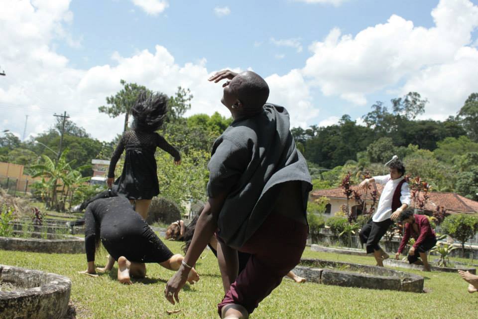 Clique aqui para acesso ao vídeo-dança
